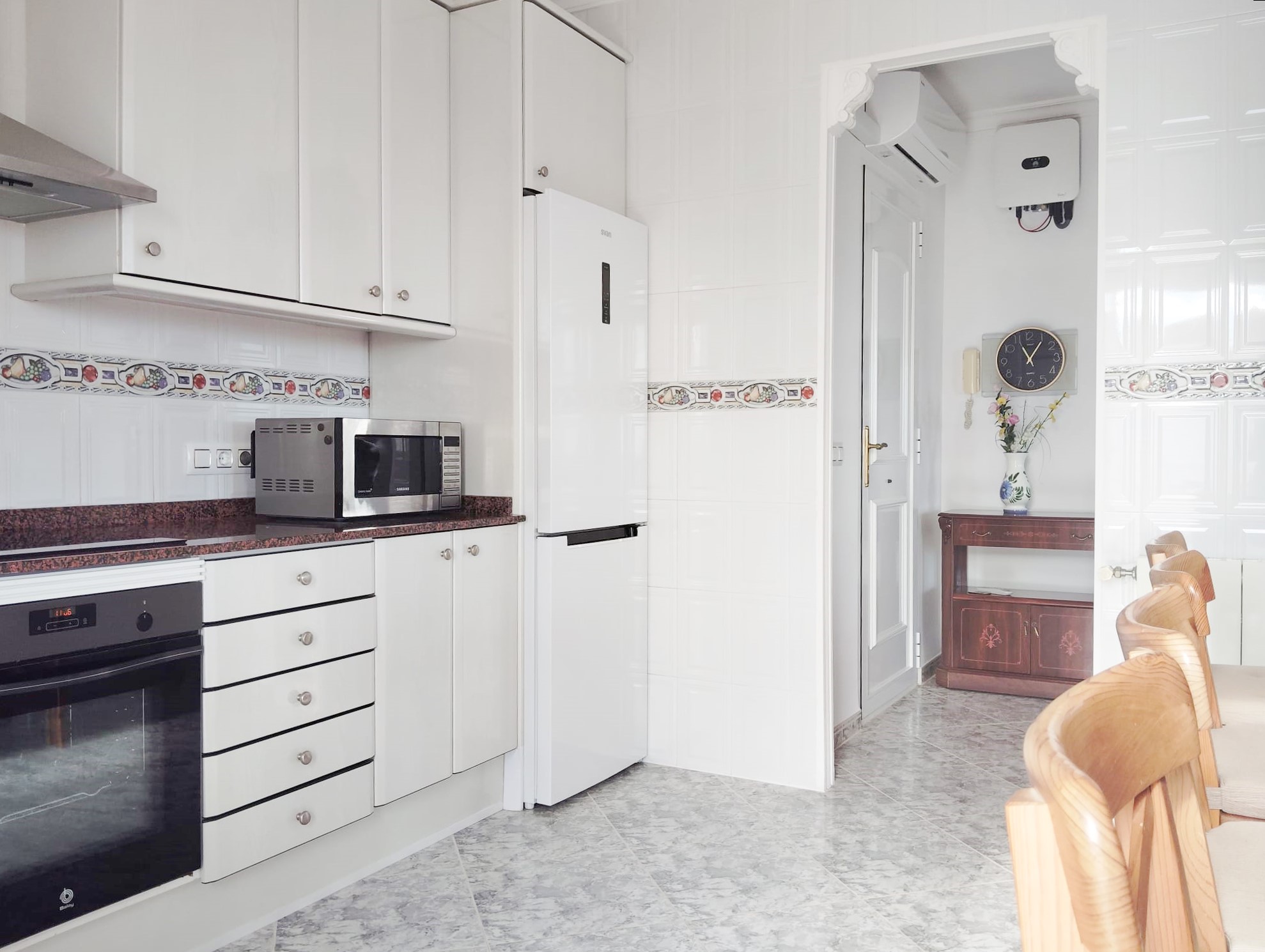 Villa te koop met 4 slaapkamers en een zwembad in Calpe, met uitzicht op zee.