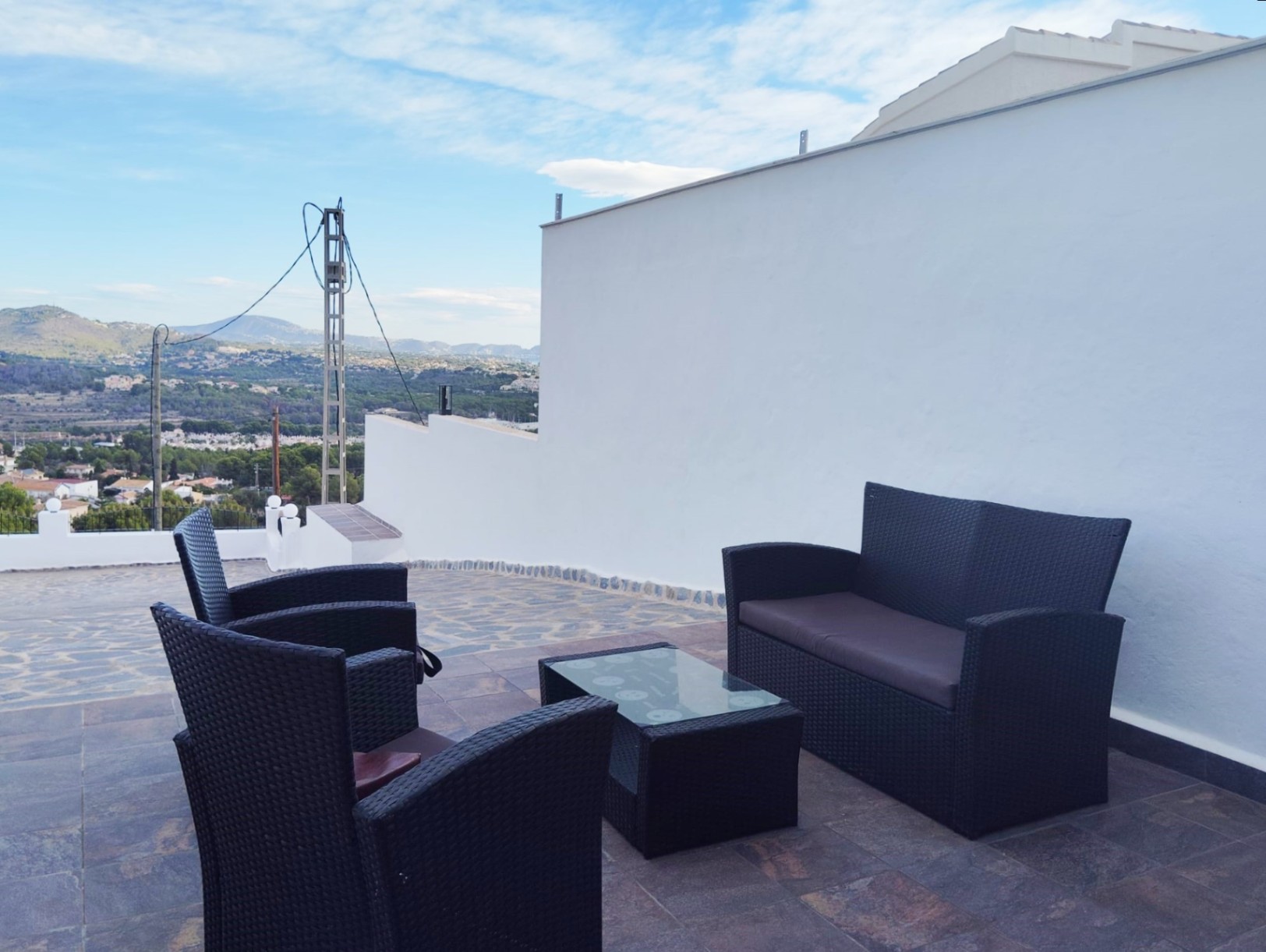 Villa te koop met 4 slaapkamers en een zwembad in Calpe, met uitzicht op zee.