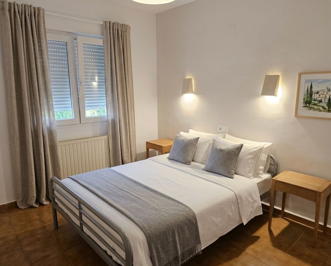 Charmante Hoekbungalow met de Hele Dag Zon en Naadloze Eénlaagse Leefruimte