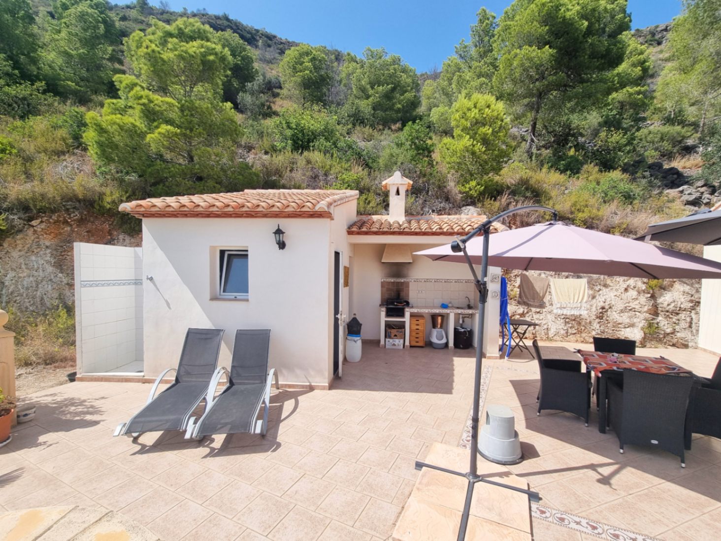 Villa met panoramisch uitzicht, zwembad en veel privacy in Pego Monte Mostalla