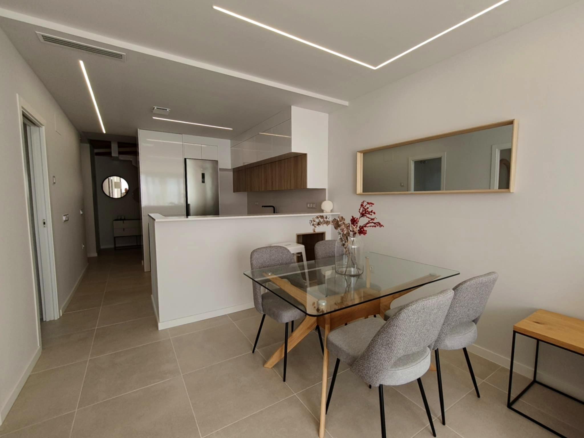 Appartement te koop in Denia, Alicante met 2 slaapkamers en 2 badkamers.