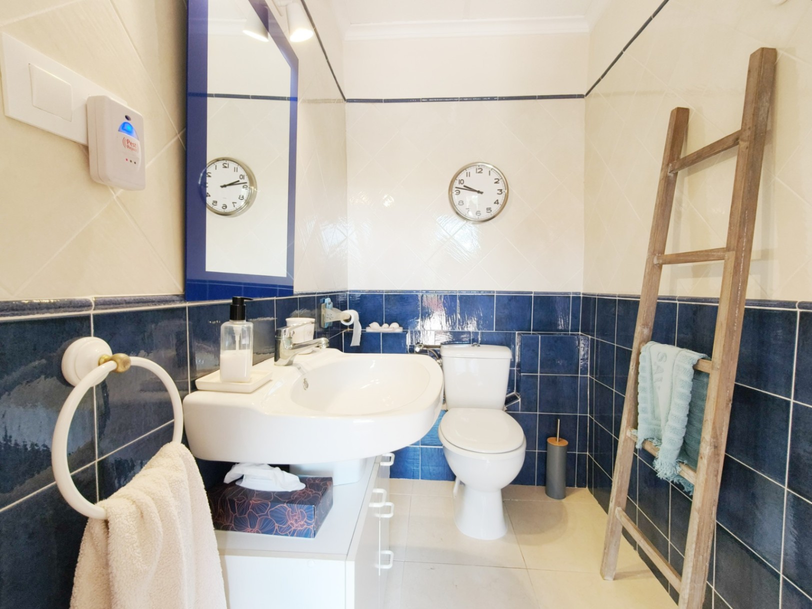 Huis te koop met 4 slaapkamers in Oliva, aan het rustigste strand.