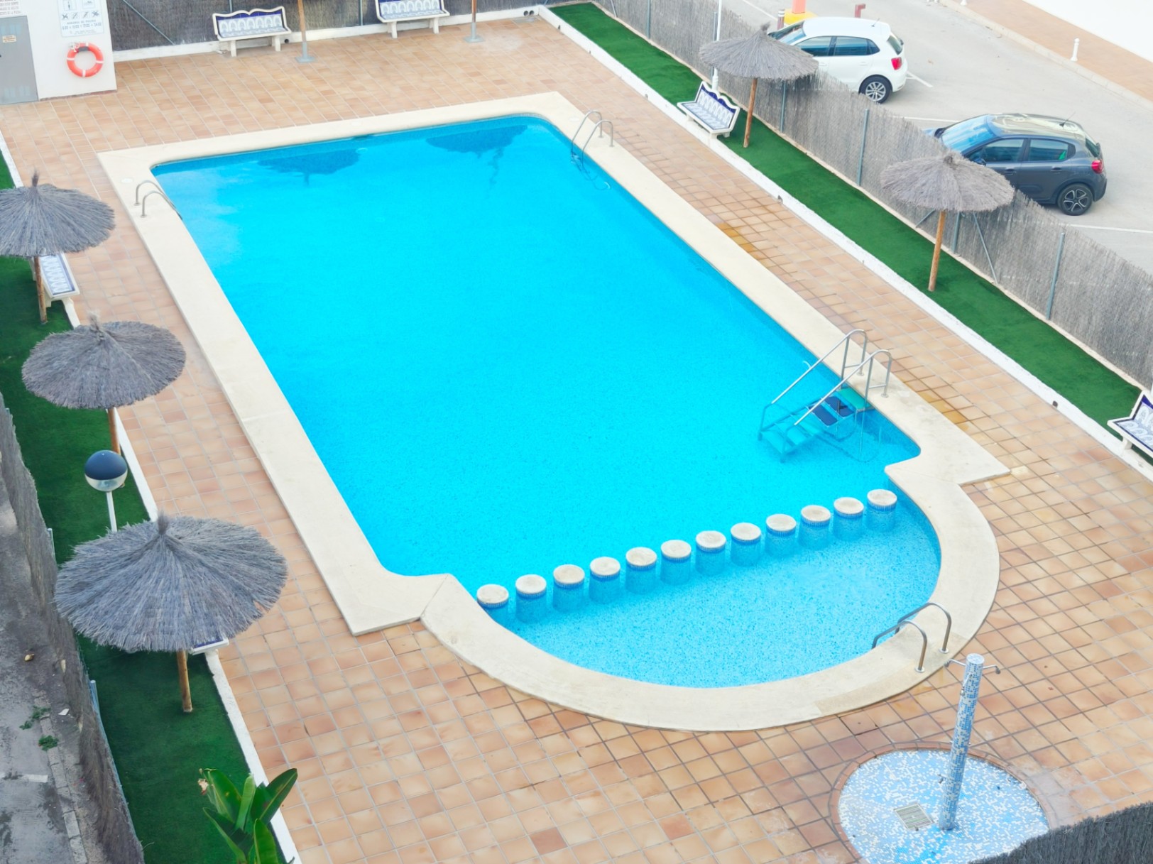 Apartment mit Meerblick zum Verkauf, 2 Schlafzimmer mit Pool in Denia, Alicante