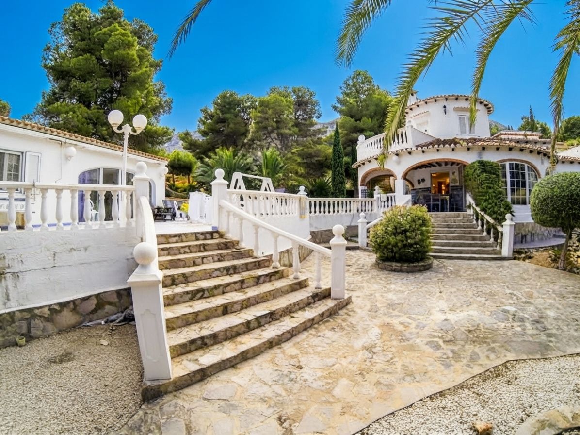 Exclusieve Mediterraanse Villa in Dénia – Montgó Uitzichten, Zwembad  Gastenhuis