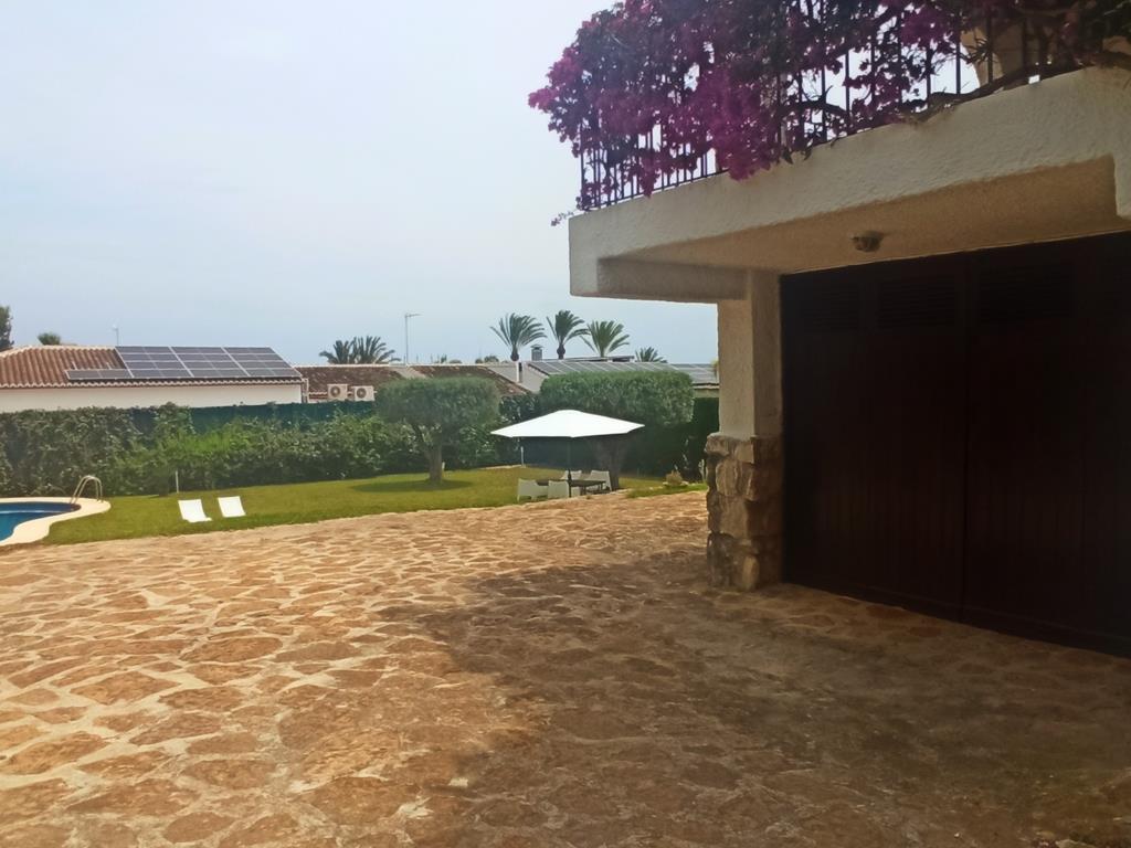 Villa in javea near the beach